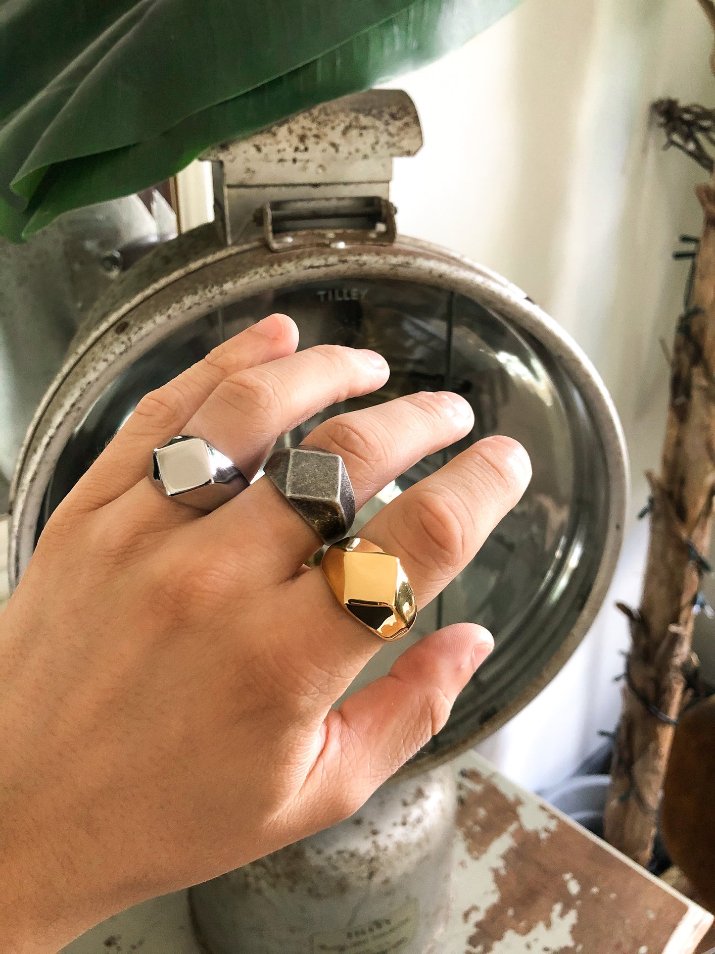 Diamond Signet - Gunmetal Silver